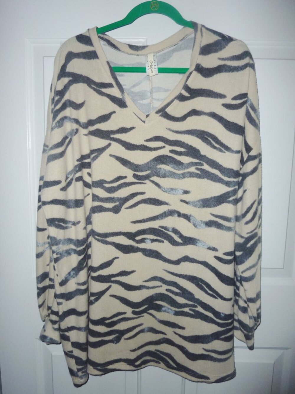 NEW Crepas Ladies Super Soft Cuddly Oversized Tunic Animal Print Size 3X